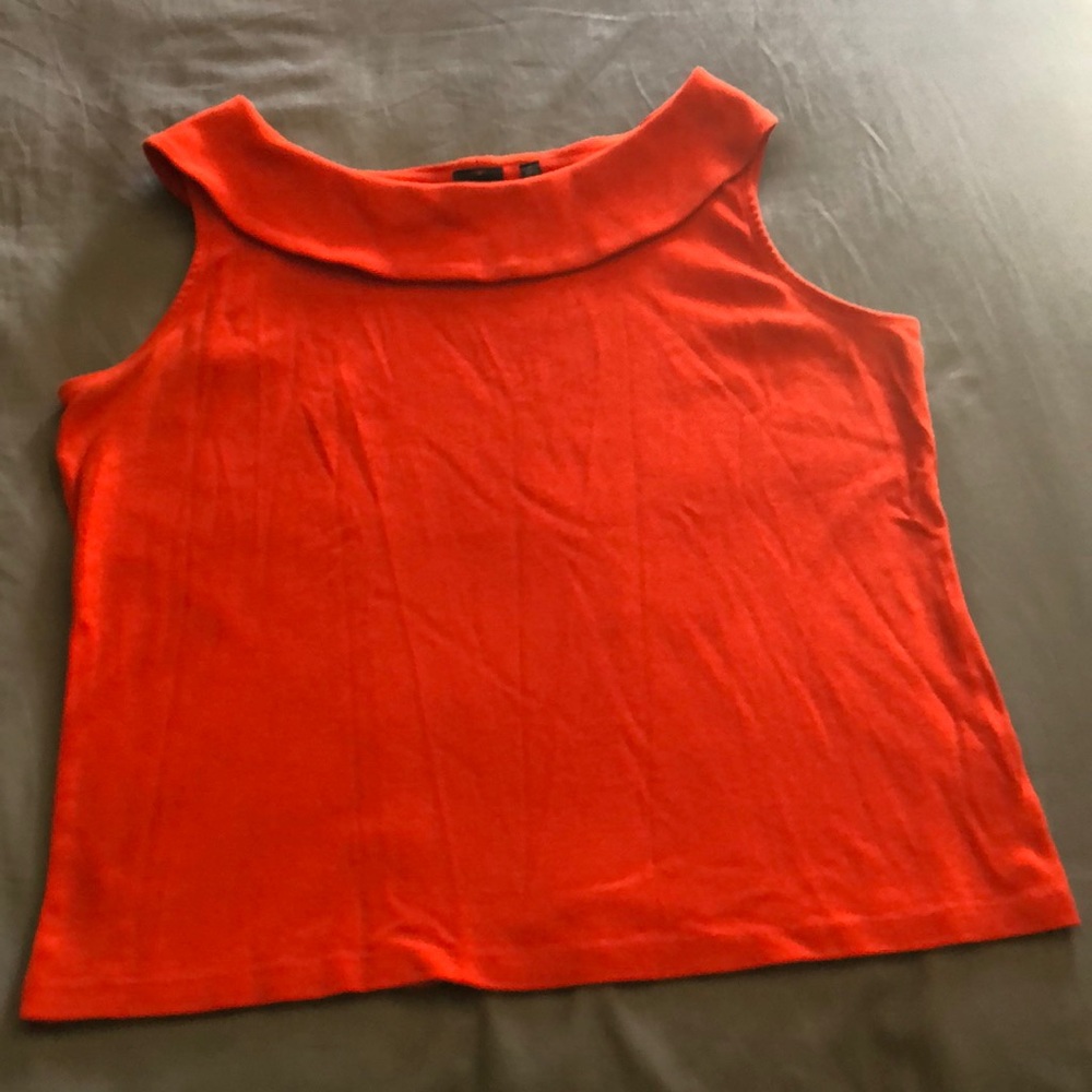 Tank blouse with folded neck line